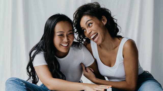 teman perempuan zodiak