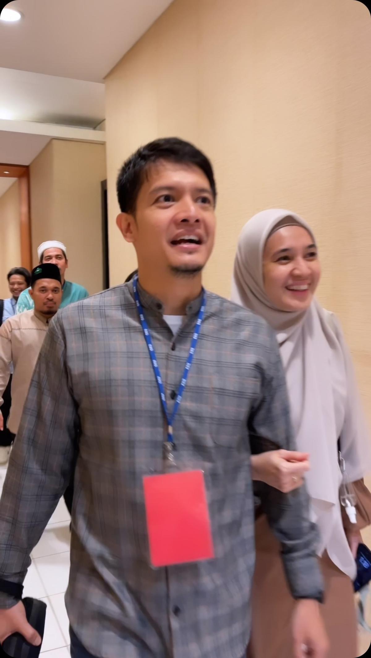 Dhini Aminarti Unggah Foto Terbaru Bareng Dimas Seto dan Perlihatkan Kemesraan: Semua Akan Indah Pada Waktunya