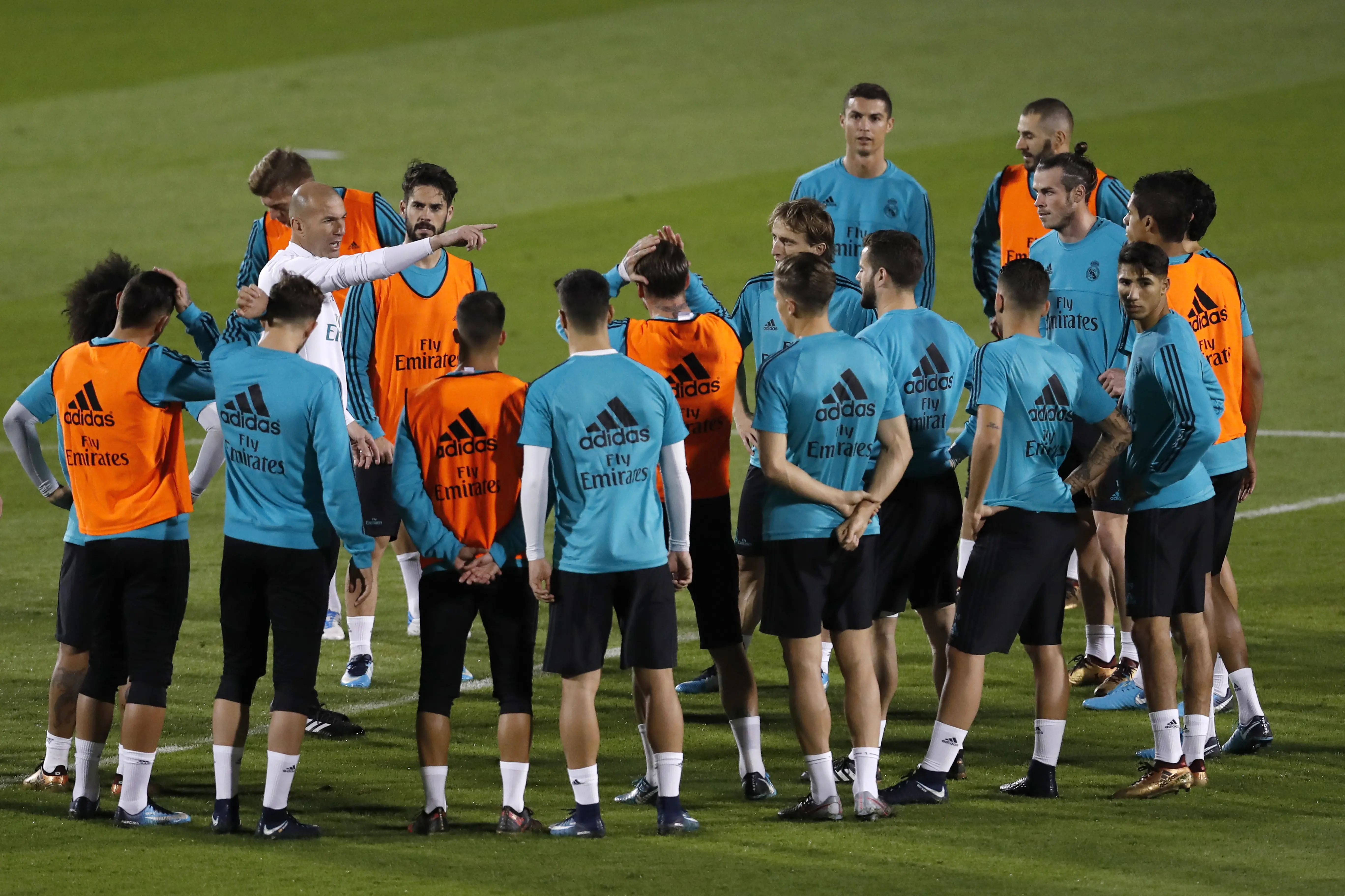 Pemain Real Madrid berlatih jelang tampil di semifinal Piala Dunia Antarklub lawan Al Jazira (AP Photo/Hassan Ammar)