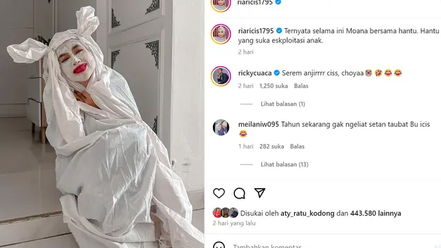 Ria Ricis Bergaya Pocong