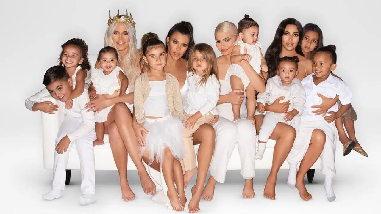 Kartu Natal Kardashian-Jenner