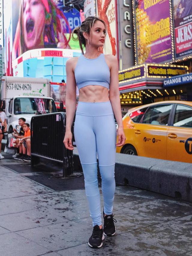 Cinta Laura