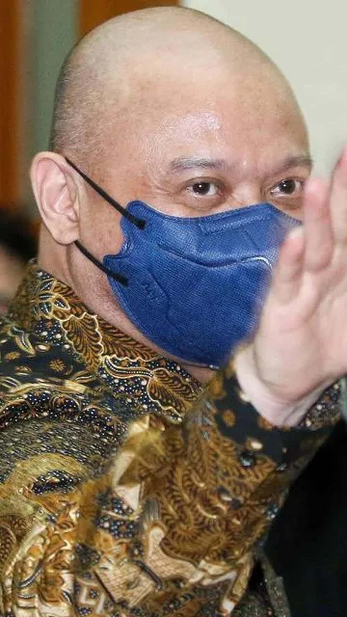 Majelis Hakim juga memutuskan membebankan kepada terdakwa untuk membayar biaya perkara.