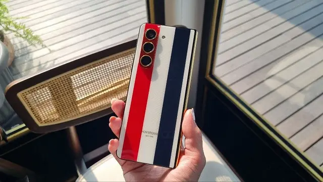 Samsung Galaxy Z Fold 5