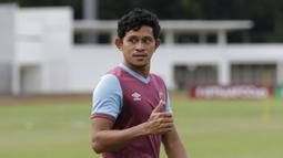 Pemain PSM Makassar, Rizky Pellu, saat sesi latihan jelang laga Piala AFC di Stadion Madya, Jakarta, (9/3/2020). PSM Makassar akan berhadapan dengan Kaya FC. (Bola.com/M Iqbal Ichsan)