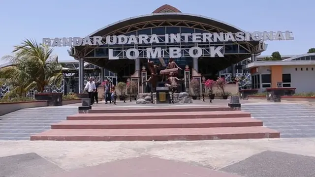 Bandar Udara Internasional Lombok Praya (Lombok International Airport/LIA)