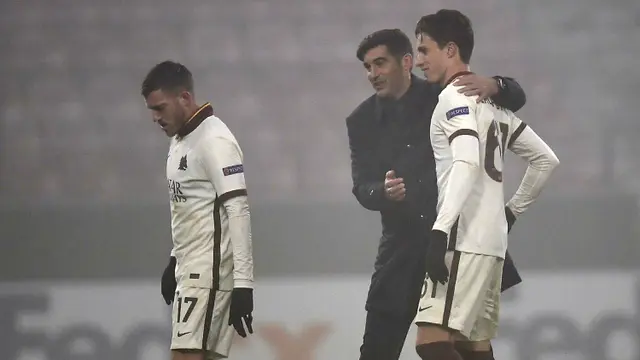 FOTO: Gol Bunuh Diri dan Penalti Bawa AS Roma ke Babak 32 Besar Liga Europa