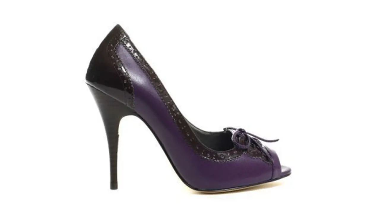 http://www.heels.com