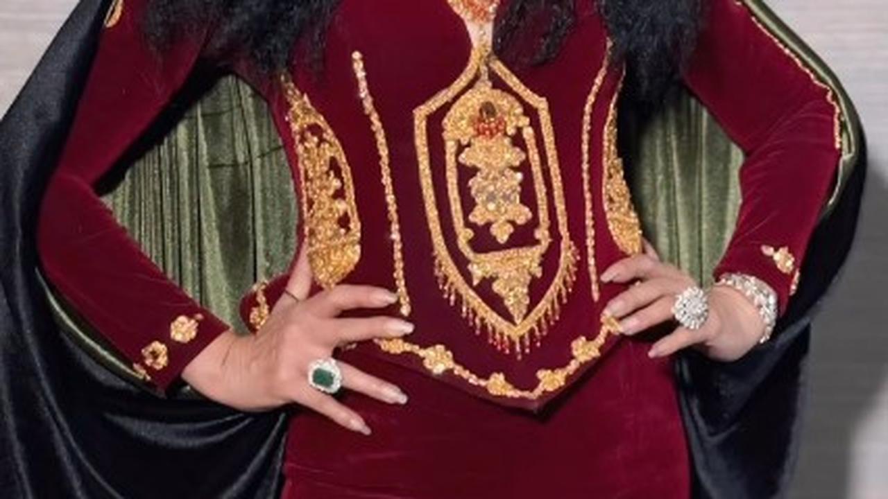 7 Potret Ala Alatas Ibunda Tasya Farasya di Ultah Cucu, Totalitas Cosplay Jadi Madam Gothel
