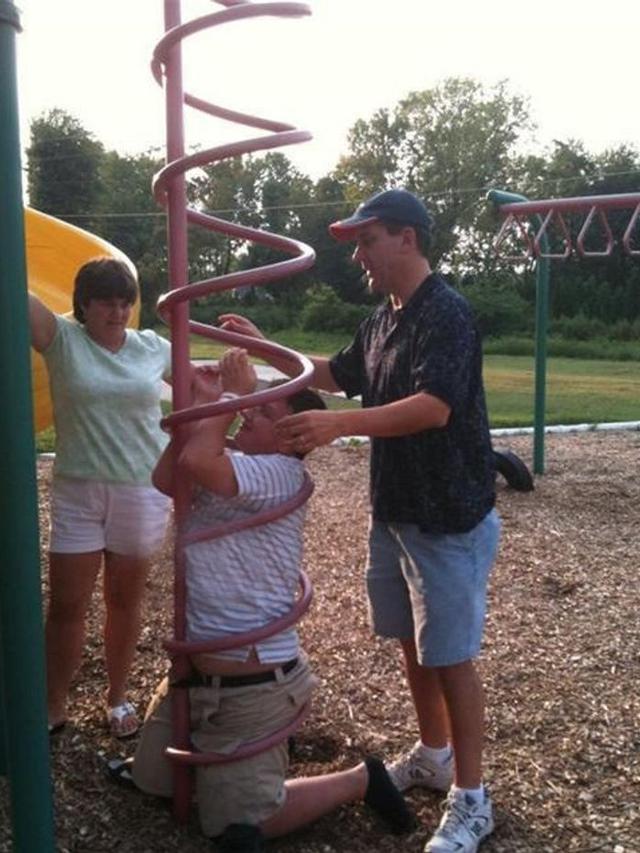 8 Potret Kesialan Orang, Bikin Nyesek yang Lihat