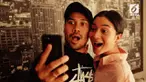 Chicco Jerikho mendapat kritikan dari warganet usai mengunggah foto sang istri, Putri Marino berenang