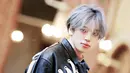 Niel Teen Top dikabarkan memacari perempuan dari kalangan non-selebriti. Hal itu membuat semua member grupnya menghapus akun sosial media sementara waktu. (allkpop)