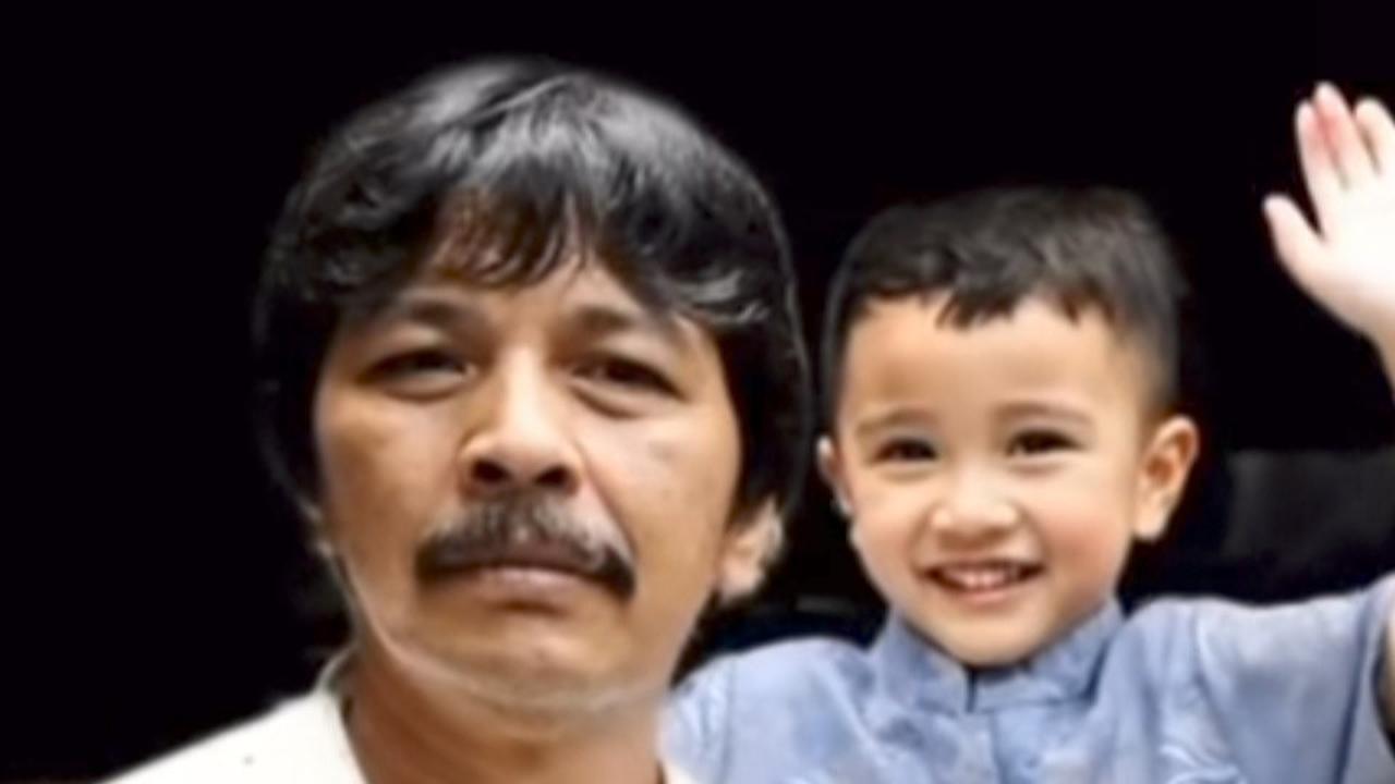 Momen Menyentuh Rayyanza & Rafathar Dipeluk Cium Alm Munawar Ahmad Ayah Raffi Ahmad, Video Editan Bikin Mewek