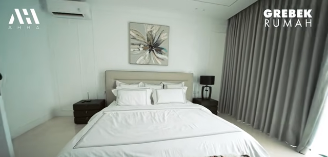 7 Potret detail kamar tidur Aura Kasih, gaya clean looks dan minimalis