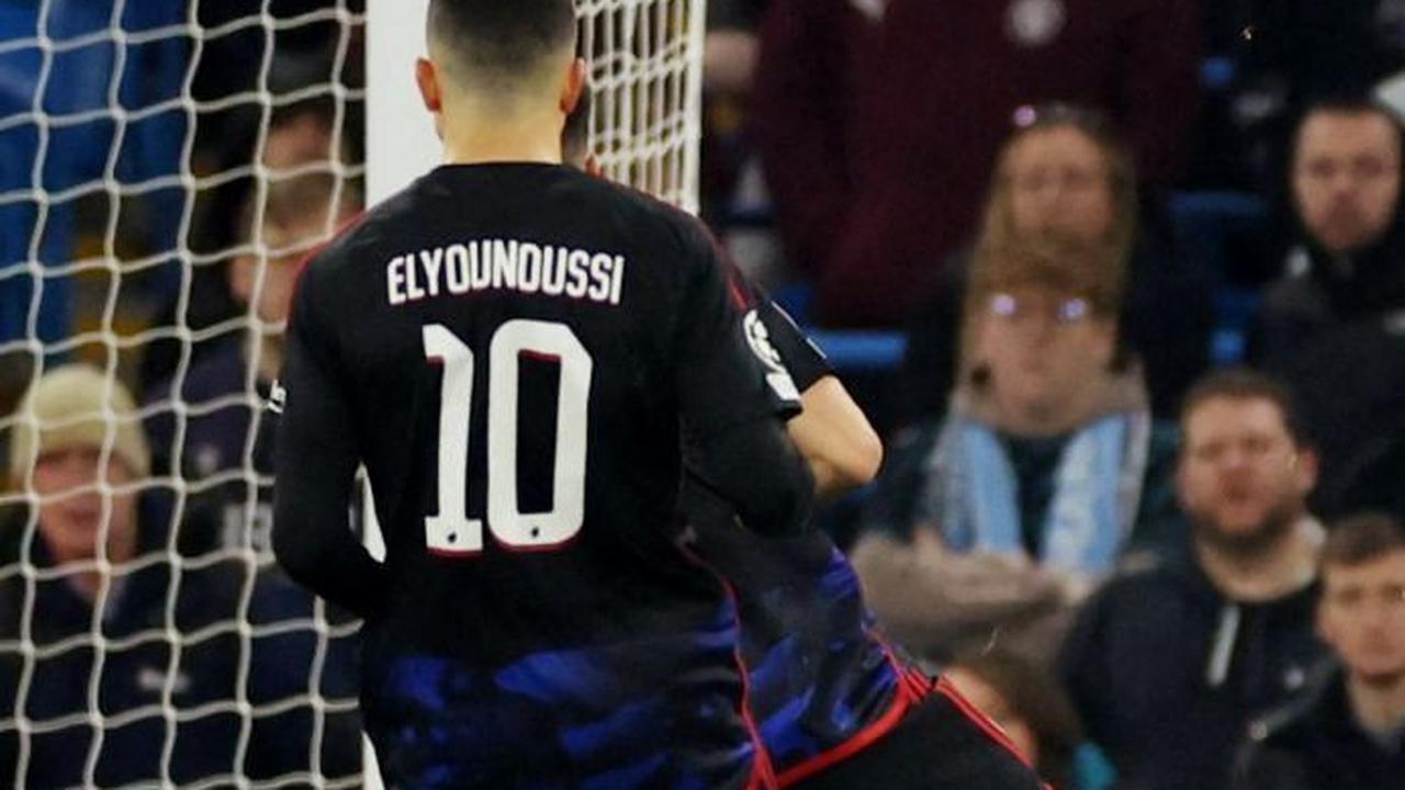 Sementara Copenhagen tidak menyerah dan berhasil memperkecil ketinggalan melalui gol cantik Elyounoussi pada menit ke-29. Foto: REUTERS/Phil Noble