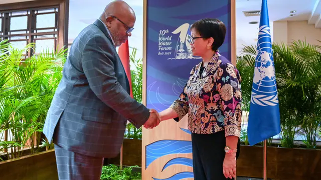 Menlu RI Retno Marsudi melakukan pertemuan bilateral dengan Presiden ke-78 Majelis Umum PBB Dennis Francis di sela-sela World Water Forum (WWF) ke-10 di Bali pada Minggu (19/5/2024).