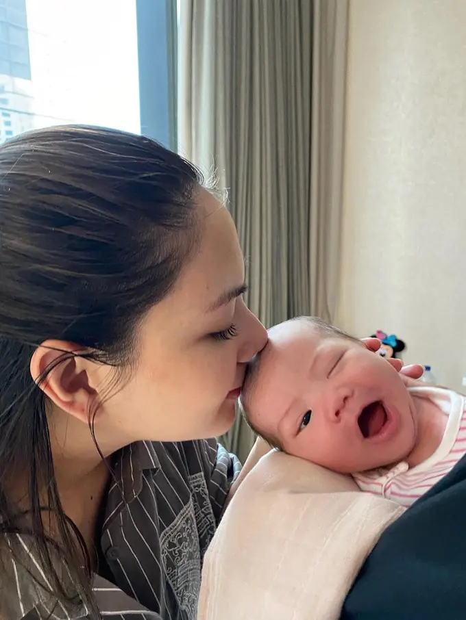 Jessica Mila bersama buah hati (Instagram/jscmila)