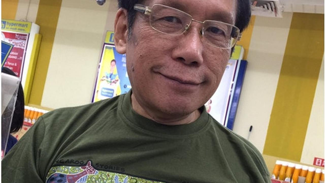 Ini Sosok Pelukis Kaleng Khong Guan, Anaknya Seorang Dokter!