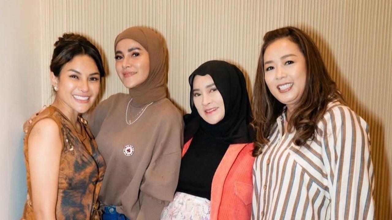 Deretan Artis Indonesia Hadiri Acara Grand Opening Restoran Baru Nikita Mirzani, Ada Raffi Ahmad Hingga Olla Ramlan