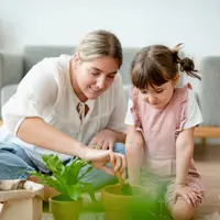 Prinsip menjaga lingkungan dengan anak (Foto: Freepik.com)