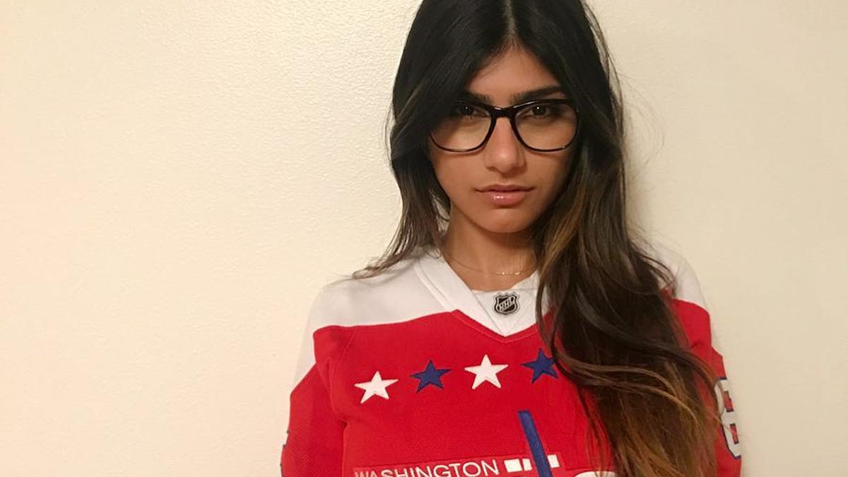 Berawal dari Ditegur di Jalan, Mia Khalifa Jadi Bintang Film Panas -  ShowBiz Liputan6.com