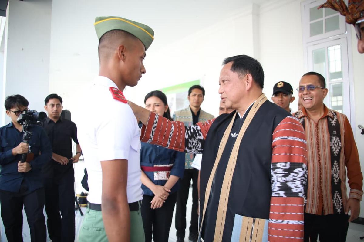 Mendagri Tito Dorong Mahasiswa Unhan NTT Perluas Pilihan Karier, Tak Hanya PNS atau TNI