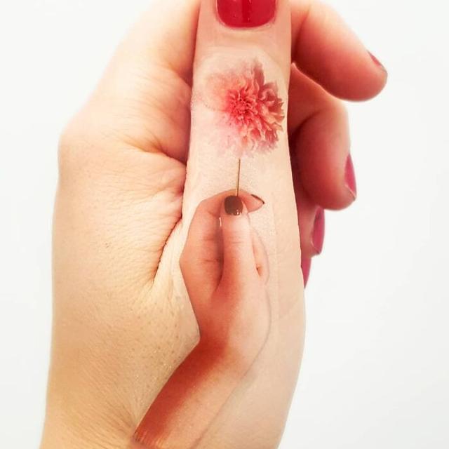 Jadikan Tangan Sebagai Kanvas, 6 Karya Seniman Ini Bak Sungguhan