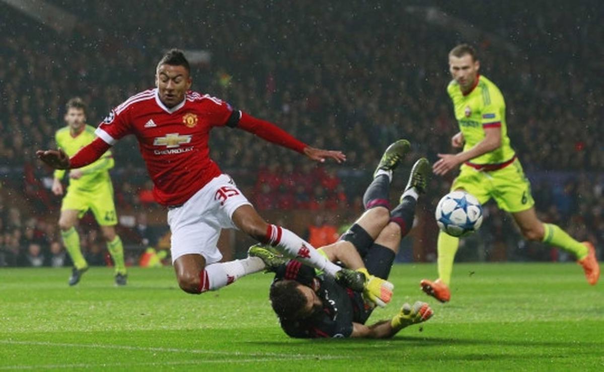 Gol tunggal Rooney bawa MU puncaki klasmen Grup B Liga Champions