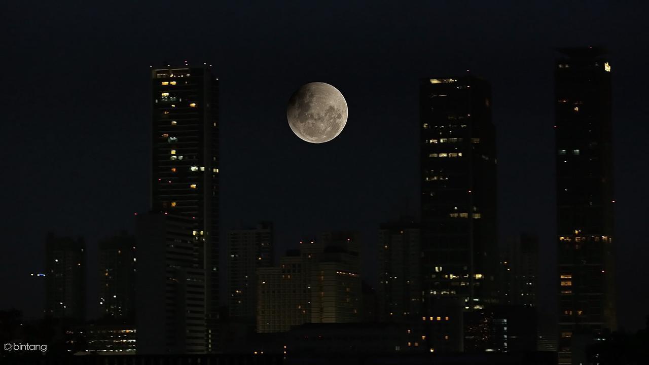 [Bintang] Niat dan Tata Cara Salat Gerhana Bulan Total