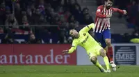 Bek Barcelona Kesal dengan Permainan Defensif Atletico