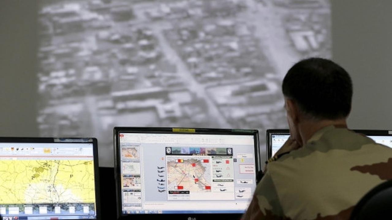 Intip ruang pemantau ISIS yang didirikan militer Prancis