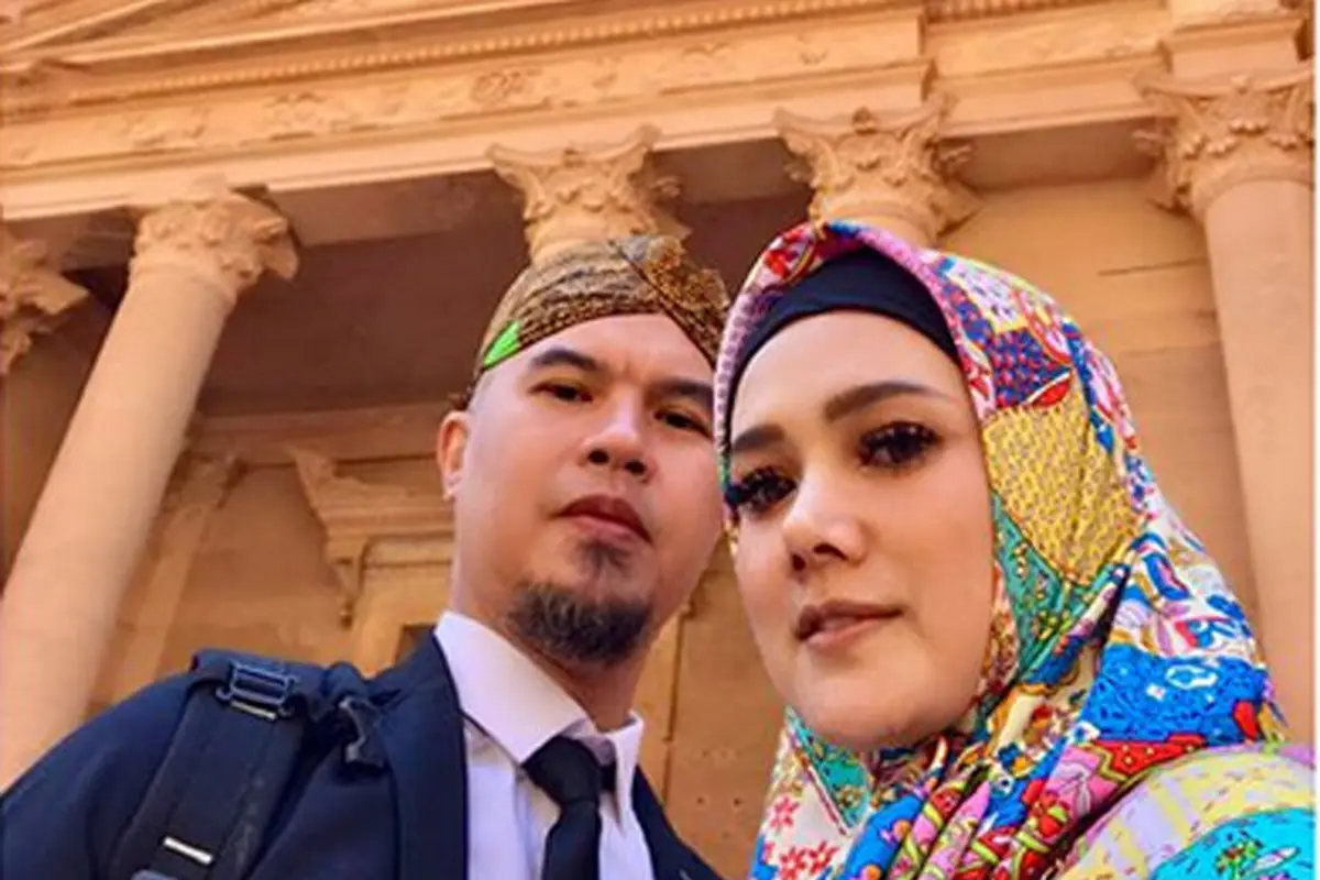 [Bintang] Mulan Jameela dan Ahmad Dhani