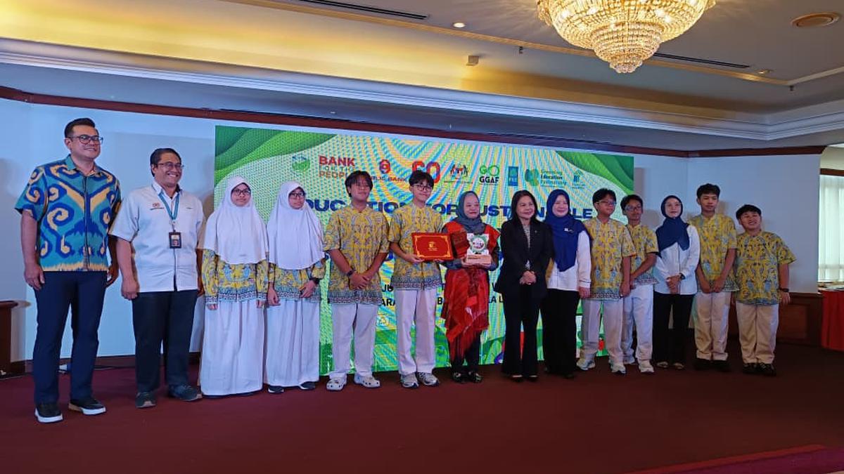 Pelajar SMP Indonesia Sabet Juara Education for Sustainable Development di Malaysia