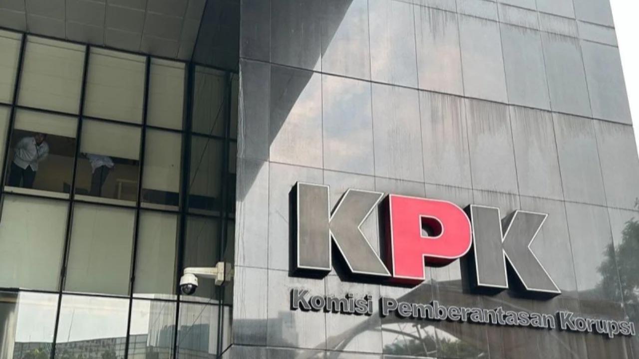 Respons KPK Usai Nama Fitroh Rohcahyanto Terseret Kasus MBG