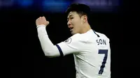 Penyerang Tottenham Hotspur, Son Heung-Min merayakan gol yang dicetaknya ke gawang Norwich City pada pekan ke-24 Liga Inggris di Tottenham Hotspur Stadium, London, Rabu (22/1/2020). Dele Alli dan Son Heung-min mencetak gol untuk membawa Tottenham Hotspur menang 2-1 atas Norwich City. (AP/Matt Dunham