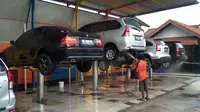 Mencuci kolong mobil terlalu sering ternyata bisa berdampak buruk pada sektor kaki-kaki. 