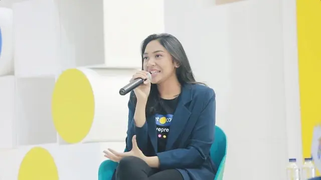 [Fimela] Putri Tanjung