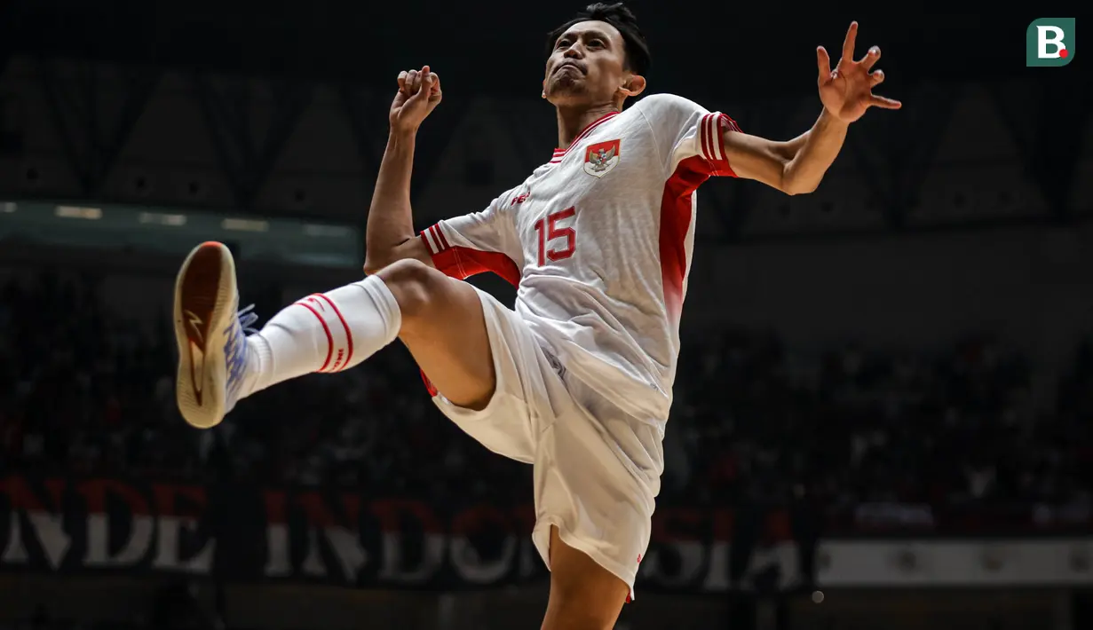 <p>Pemain Timnas Futsal Indonesia, Reza Gunawan melakukan selebrasi setelah mencetak gol ke gawang Australia dalam laga uji coba di Indonesia Arena, Senayan, Jakarta, Sabtu (01/11/2025). (Bola.com/Bagaskara Lazuardi)</p>