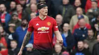 9 Meme Kocak Phil Jones setelah Terlibat Proses Gol Bunuh Diri Manchester United