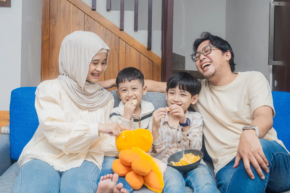 keluarga desember bahagia