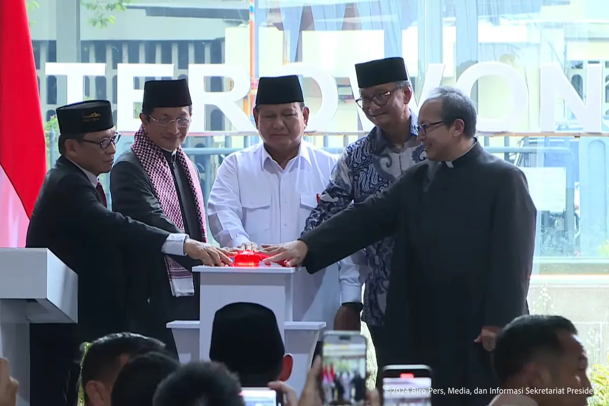 Prabowo Resmikan Terowongan Silaturahim Masjid Istiqlal-Gereja Katedral Jakarta