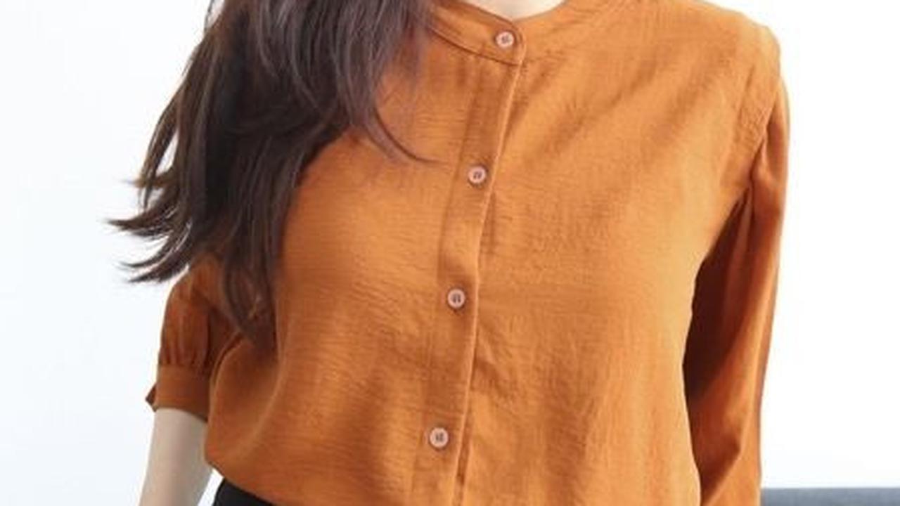 1. River Blouse Oneck Longsleeve<br>