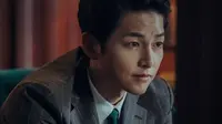 Song Joong Ki dalam Vincenzo. (Netflix)