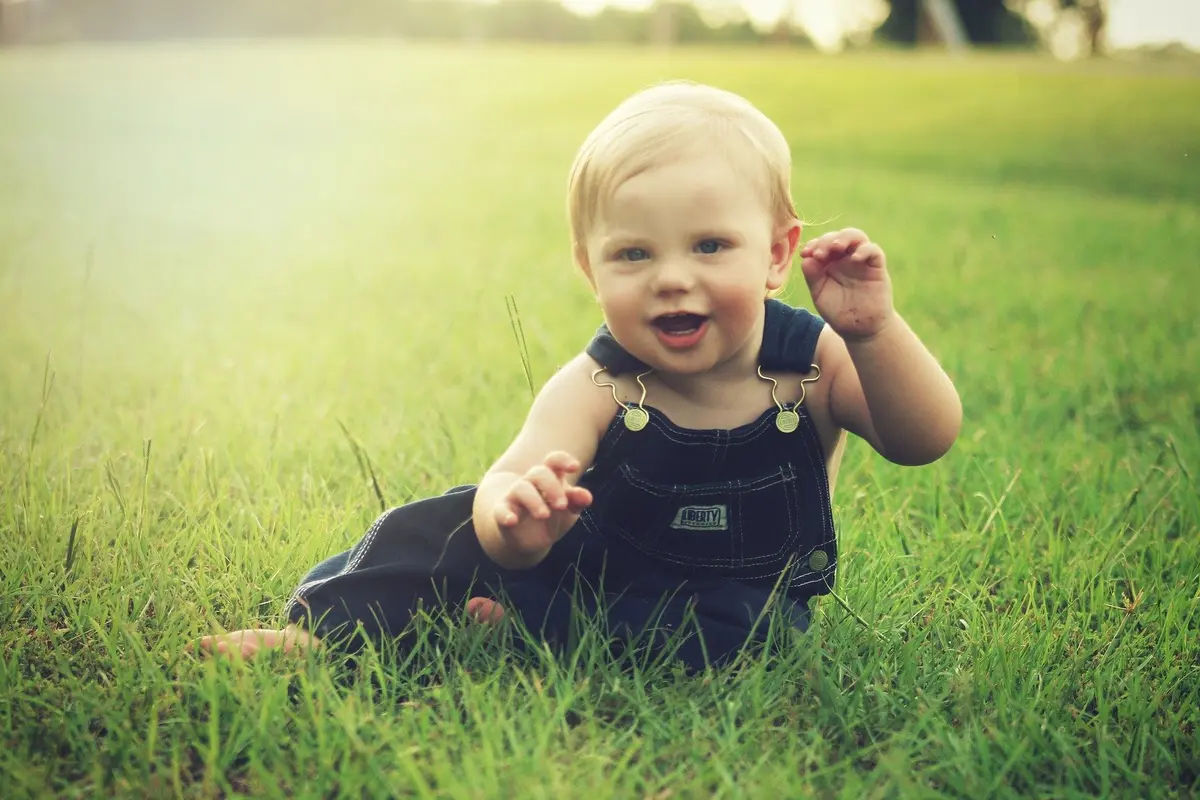 Nama Bayi Laki-laki Indah