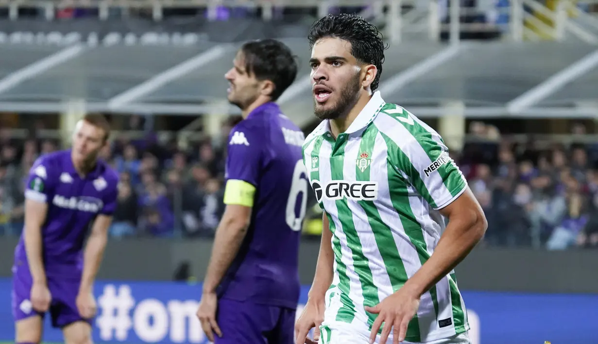 Gol-gol Fiorentina dicetak Robin Gosens (brace). Sementara gol Real Betis dicetak oleh Antony dan Abde Ezzalzouli. (Marco Bucco/LaPresse via AP)