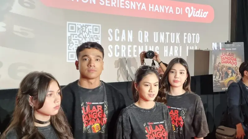 Fadly Faisal dan Deretan Aktor Muda Lain Pada Film Ular Tangga Dara(h) (Dok. Liputan6 / Azka Rizqon).