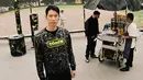 Camo Print awalnya diperkenalkan pada tahun 2015 yang merupakan reimaginasi Coach klasik dengan gaya drip-painting untuk memberikan energi dan suasana kota New York, kampung halaman Coach. (Foto: Kanmo Group/Coach)