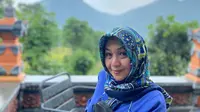 Dina Mariana Dimakamkan Satu Liang dengan Ibunya, Ezra Mandira Sebut Keinginan Almarhumah