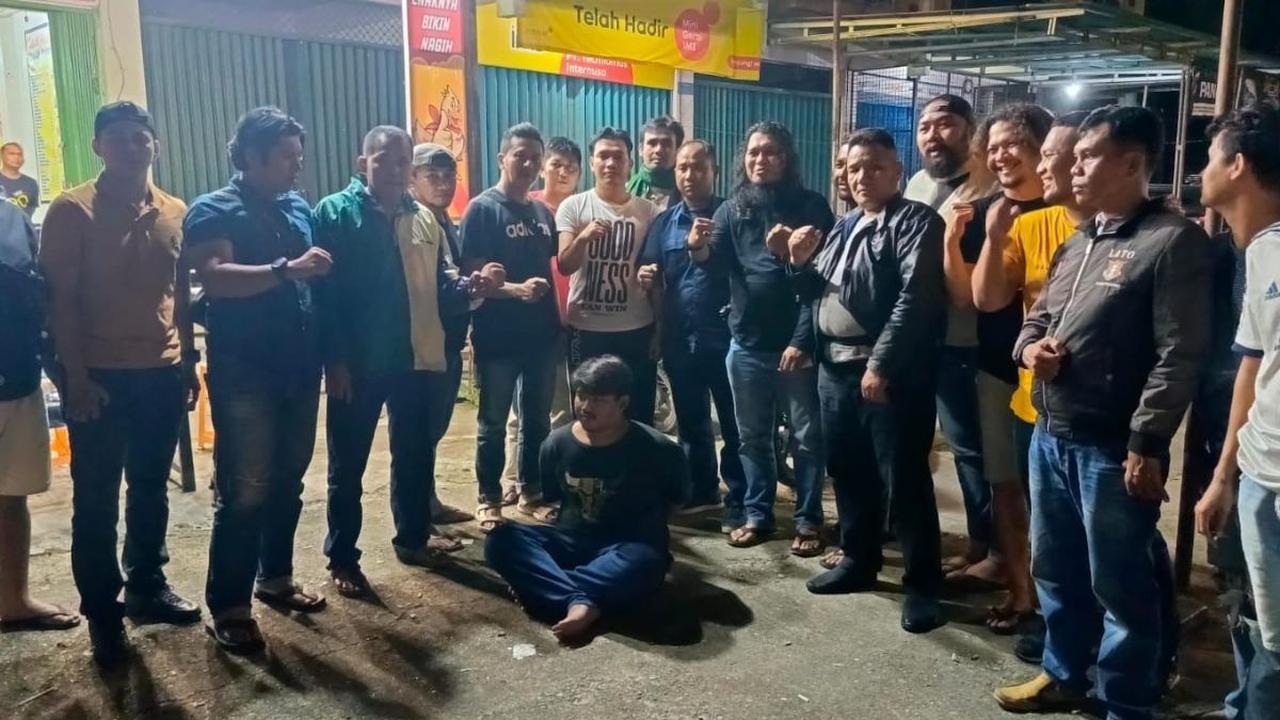 Restu mengatakan, jenazah yang ditemukan tersebut langsung dimakamkan di Tempat Pemakaman Umum (TPU) Sawahlunto setelah dilakukan indentifikasi.