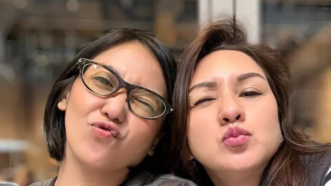 Bersahabat 22 Tahun, Ini 6 Potret Donna Agnesia Liburan Perdana Bareng Sahabat